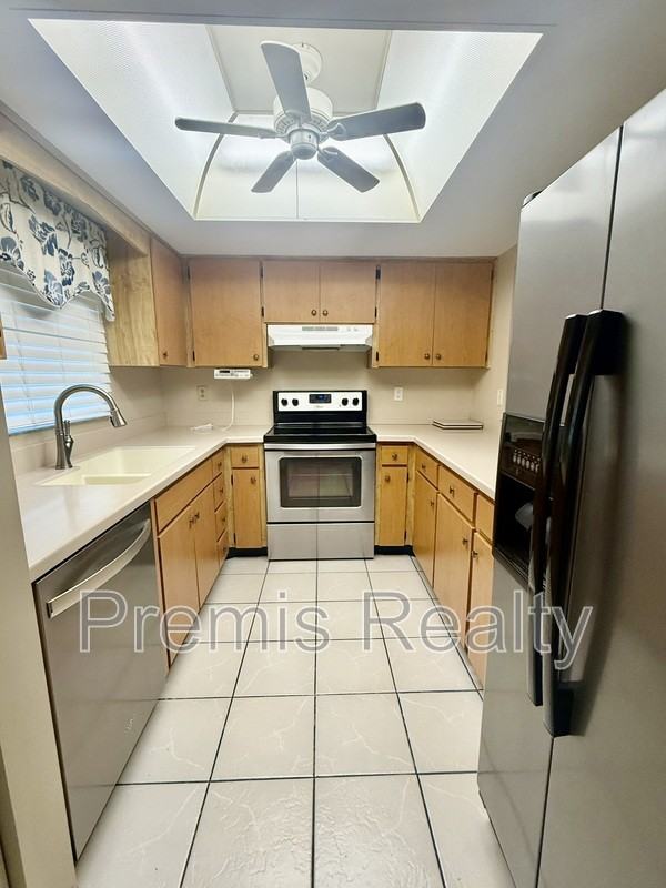 2400 Winding Creek Boulevard - Photo 3 of 26