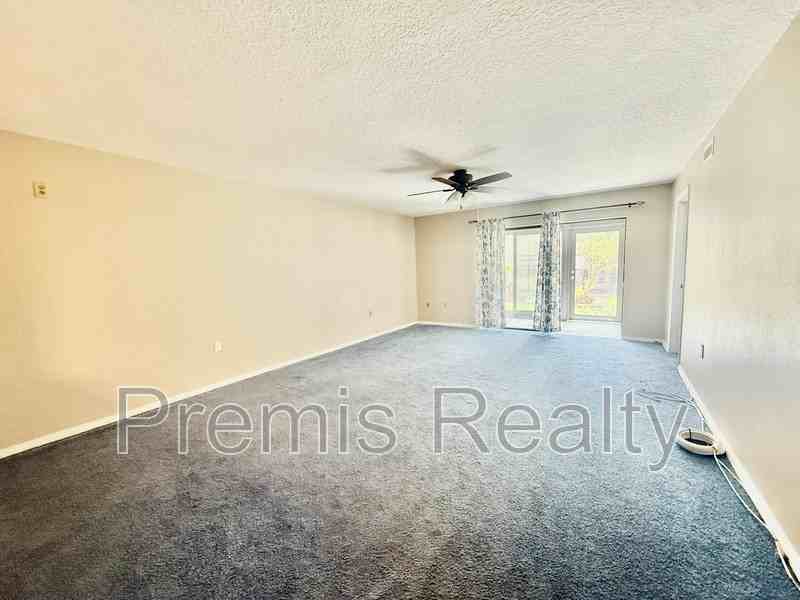 2400 Winding Creek Boulevard - Photo 6 of 26