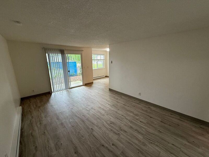 4135 State St #19 - Photo 3 of 15