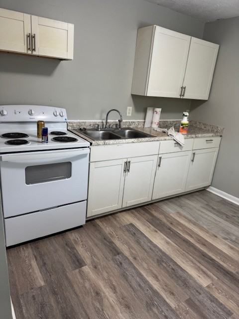 1722 Coker Ave - Photo 2 of 20