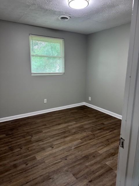 1722 Coker Ave - Photo 4 of 20