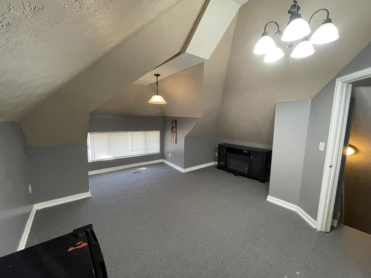 3119 College - Photo 2 of 9