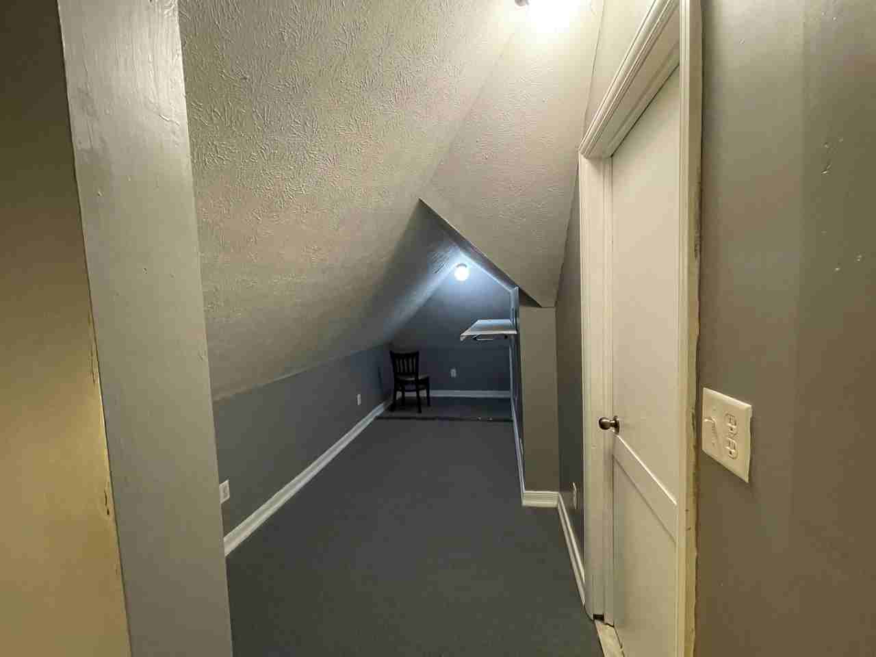 3119 College - Photo 4 of 9