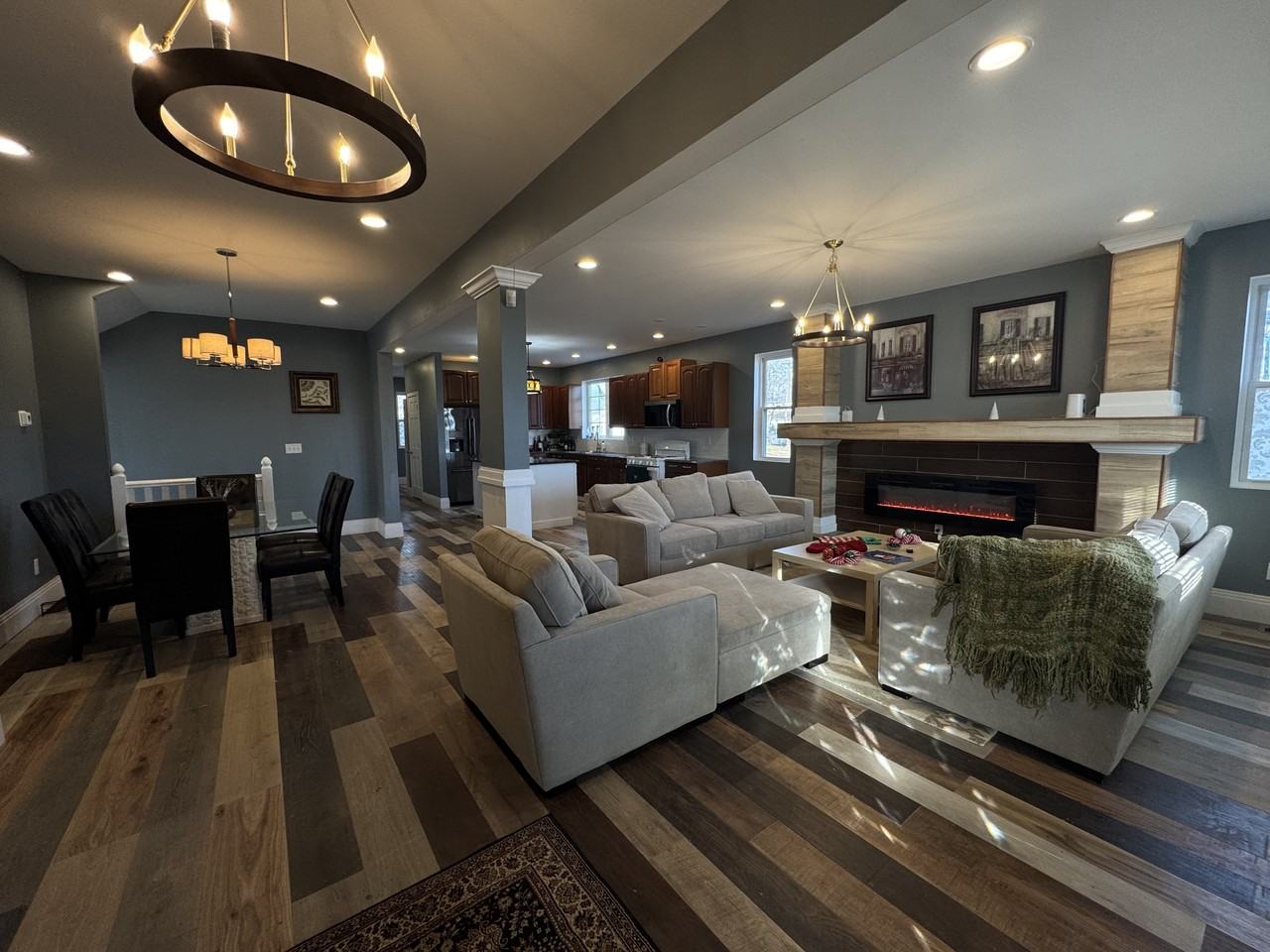 3712 E Washington - Photo 2 of 11