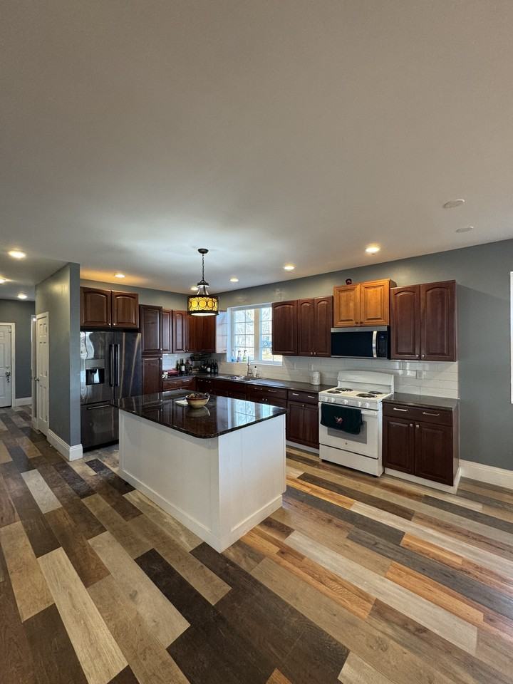 3712 E Washington - Photo 3 of 11