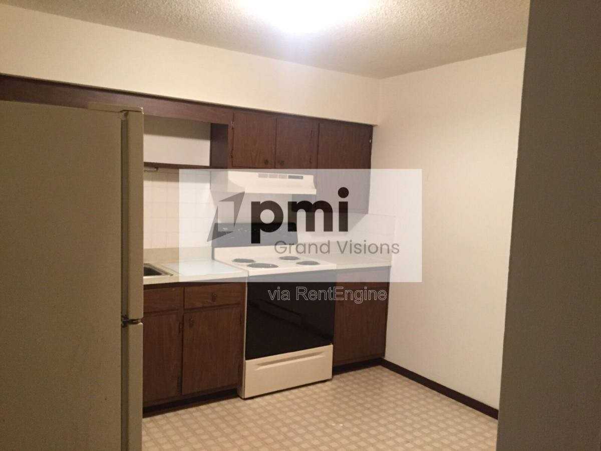 333 Southland Dr #15 - Photo 2 of 10