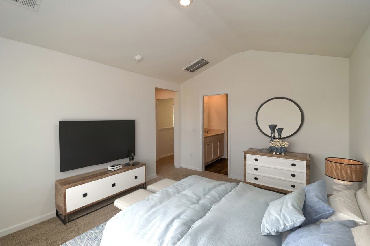 48 Striker Rd - Photo 5 of 50