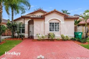 7990 Nw 197th St - Photo 1 of 1