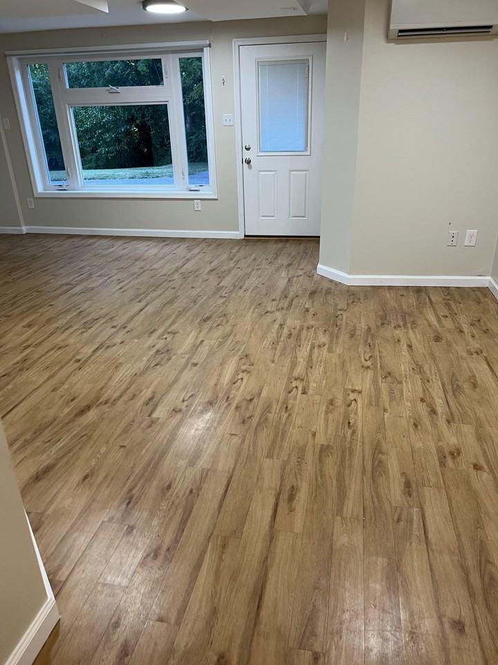 W Jefferson ST #C - Photo 3 of 42