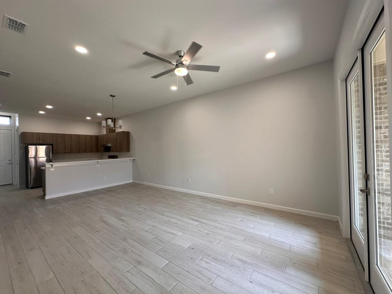1002 Gabriela St #NA - Photo 7 of 16