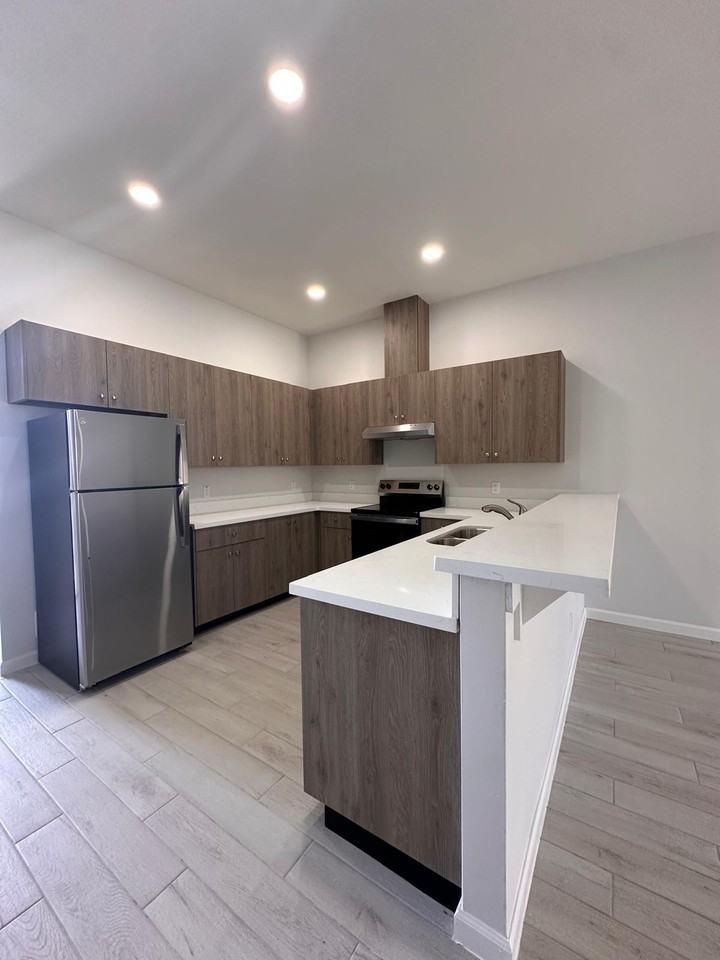 1001 Julia Street #NA - Photo 3 of 19