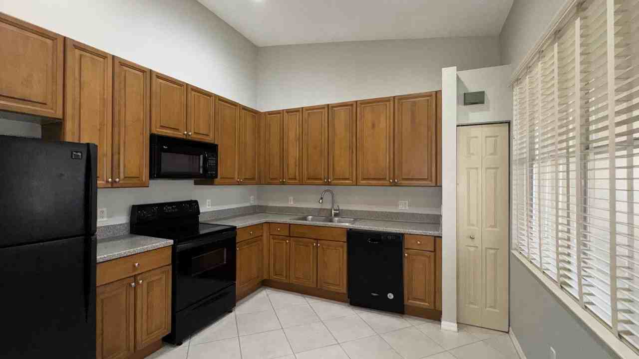 8654 Lineyard Cay #NA - Photo 5 of 31