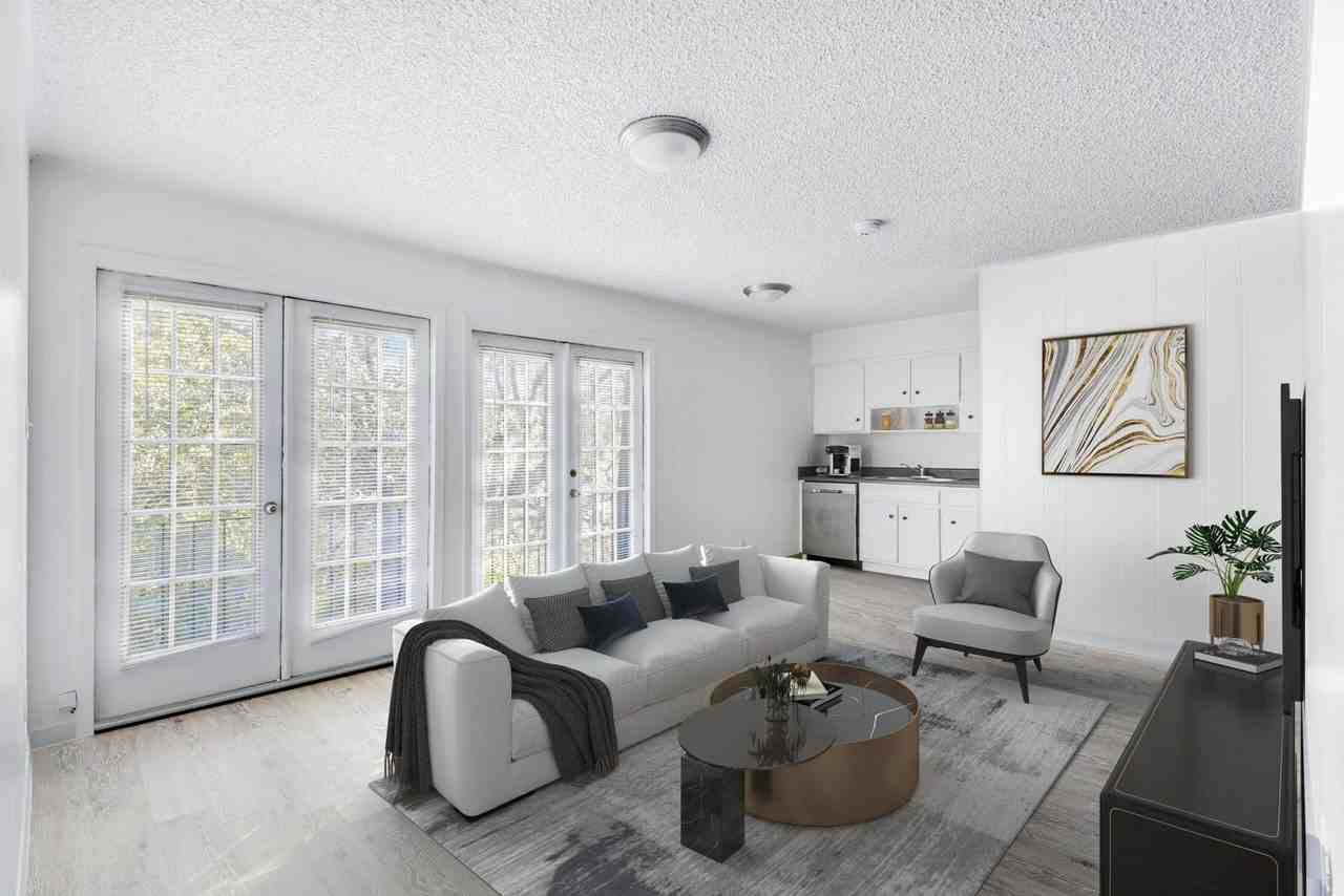 Windsor Rd & W 24th St - Photo 2 of 10