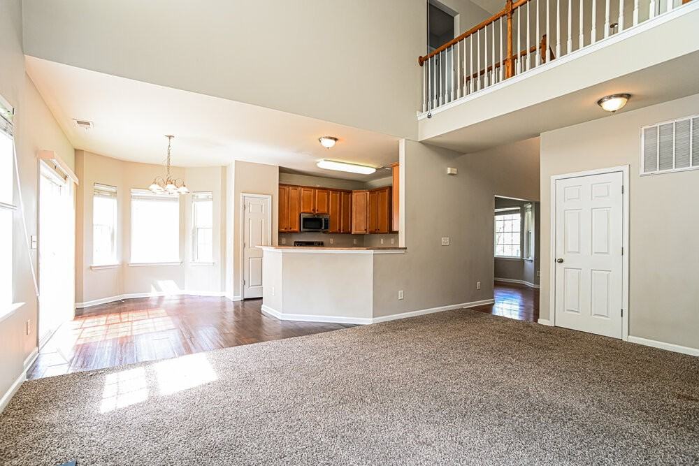 12201 Palomar Dr - Photo 5 of 17
