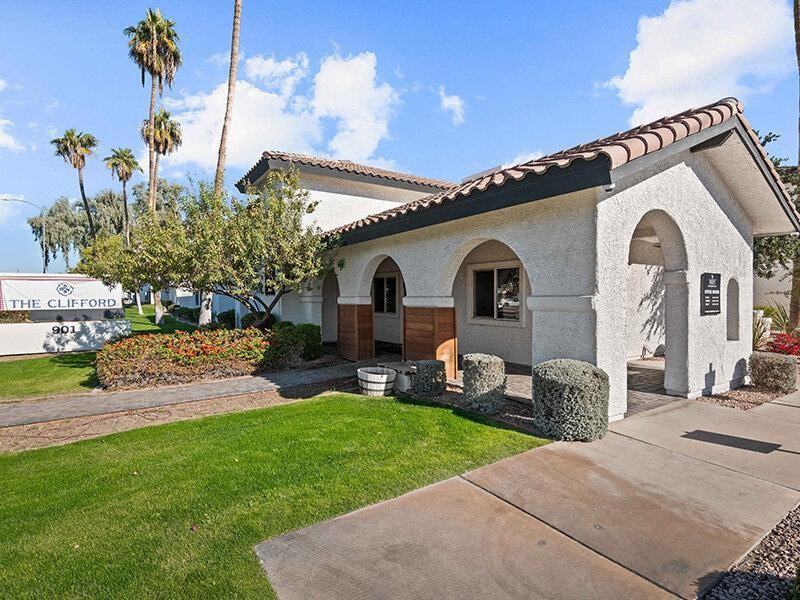 901 South Country Club Drive - Photo 3 of 50