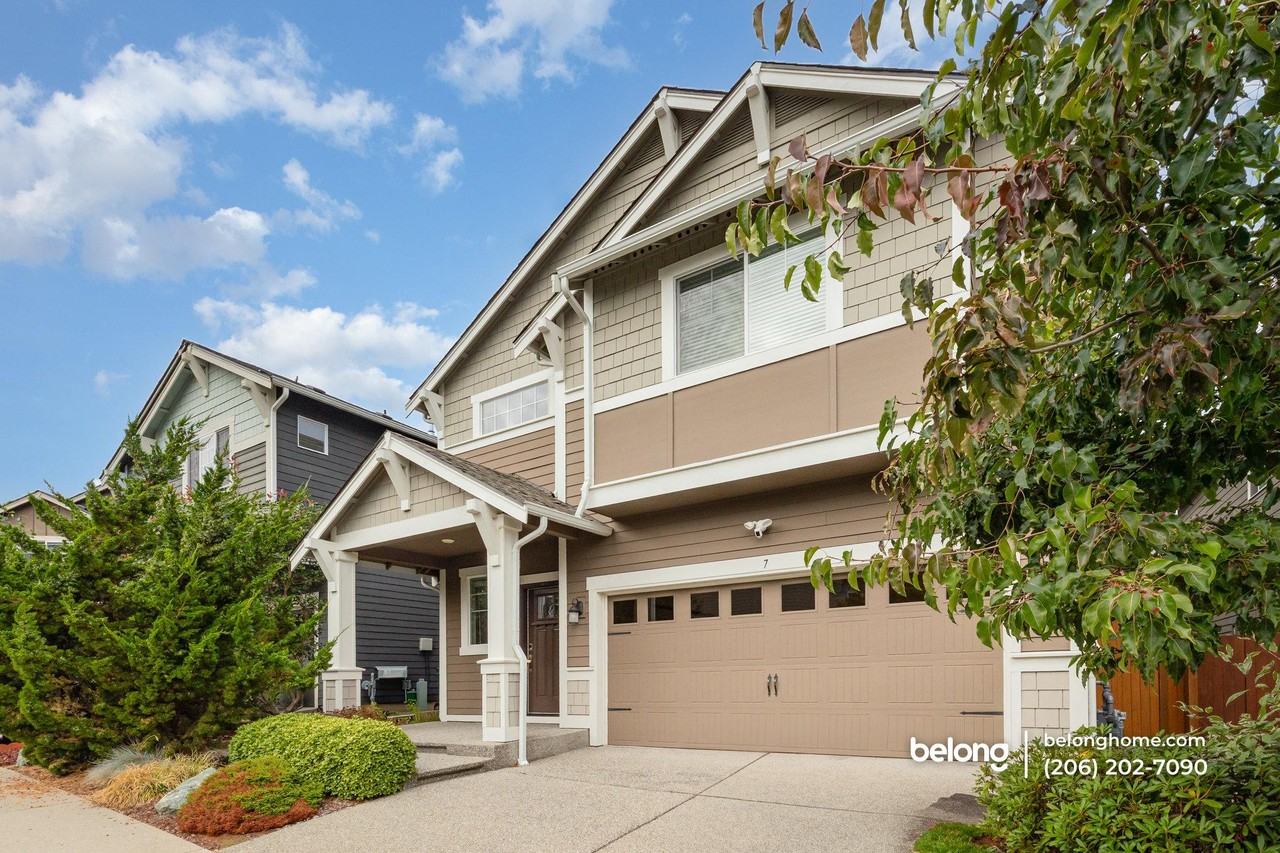 7 159th Pl Se - Photo 2 of 26