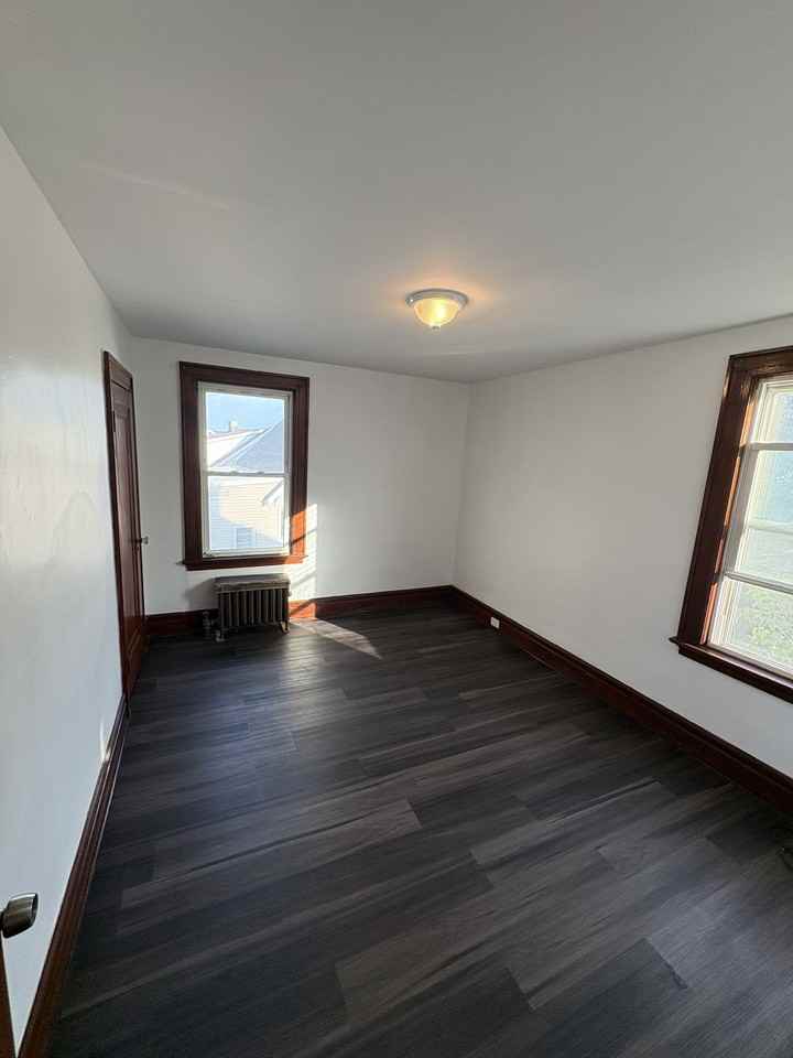 Chapman Pl. - Photo 3 of 20