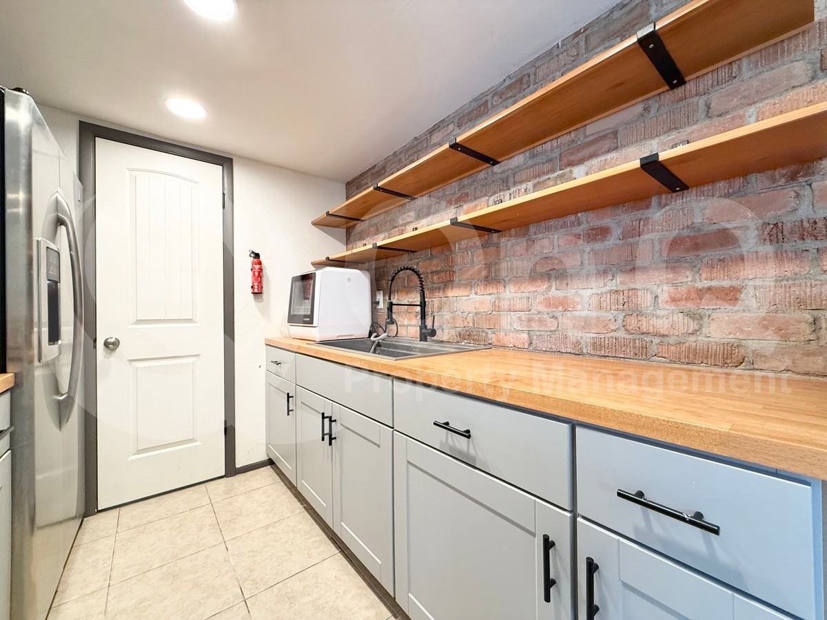 4462 E Pueblo Ave - Photo 2 of 29