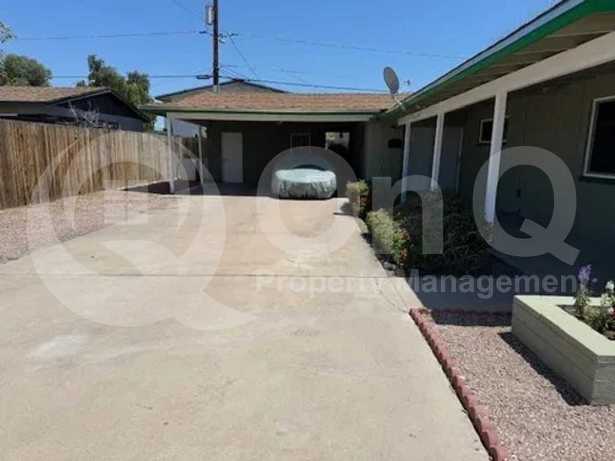 1717 N 42nd St #1 - Photo 6 of 21