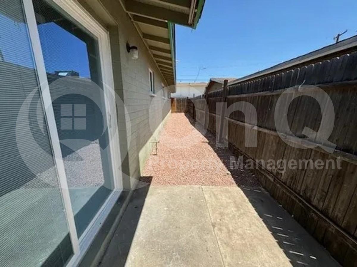 1717 N 42nd St #1 - Photo 7 of 21