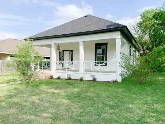 2204 Parrott Ave - Photo 3 of 10