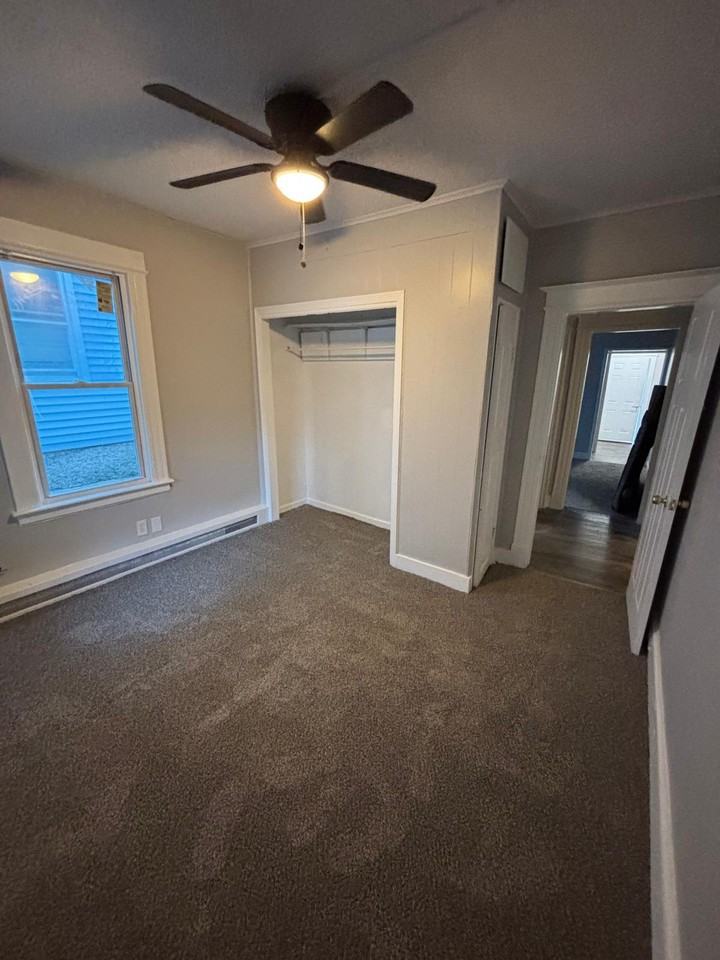 127 Congress Ave #1 - Photo 6 of 24