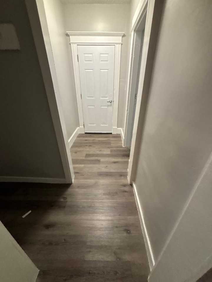 127 Congress Ave #1 - Photo 4 of 24