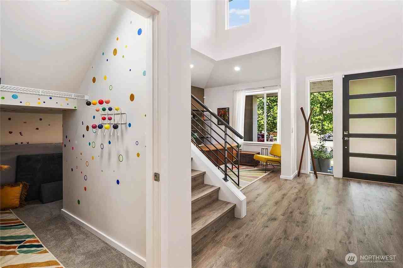 14512 Overlook Dr E #NA - Photo 5 of 36