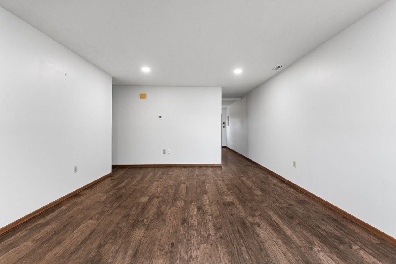 503 Rosehill Dr #NA - Photo 3 of 6