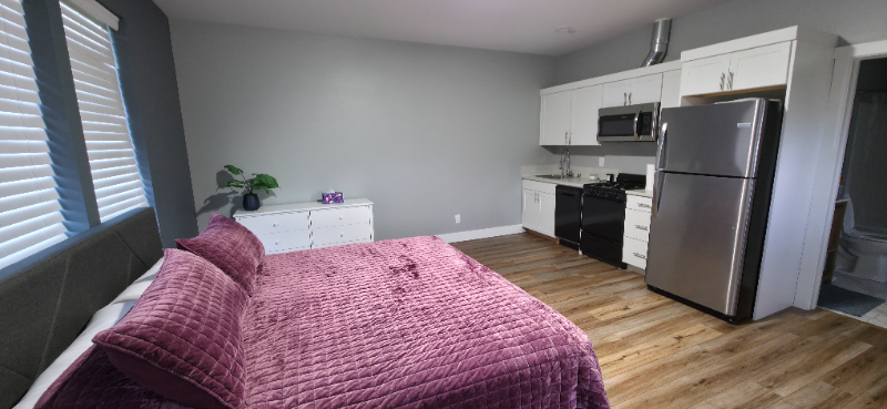 1177 Nw 23rd Ave - Photo 7 of 10