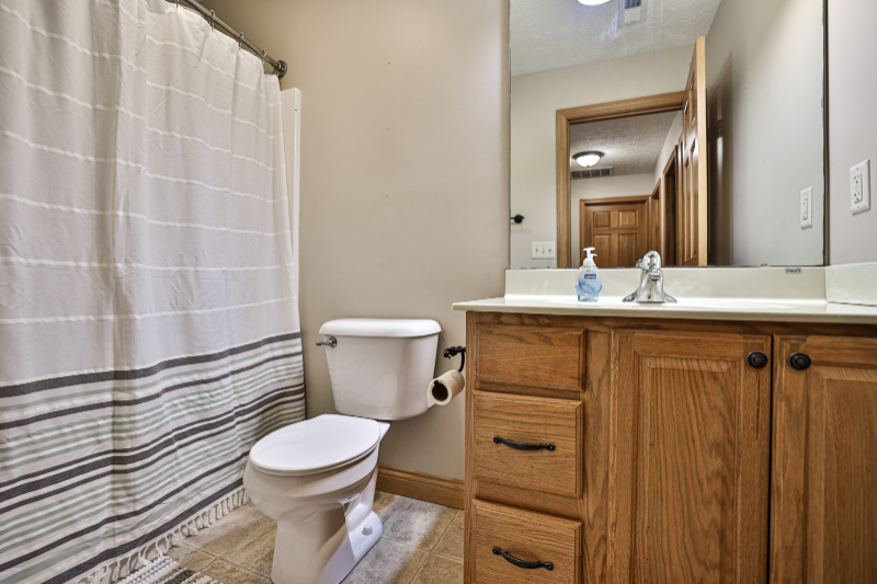 2005 Abby Glen Dr - Photo 7 of 18