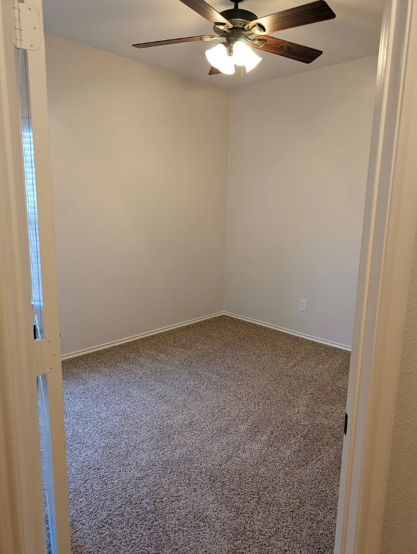 9704 Tipperary Dr - Photo 2 of 11