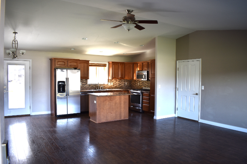 3866 Foxtail Ln - Photo 3 of 15