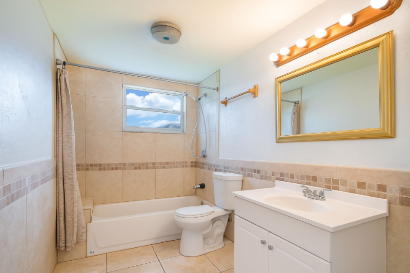 7407 Duke Dr #1 - Photo 3 of 7