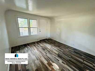 2726 Swayze Street - Photo 4 of 8