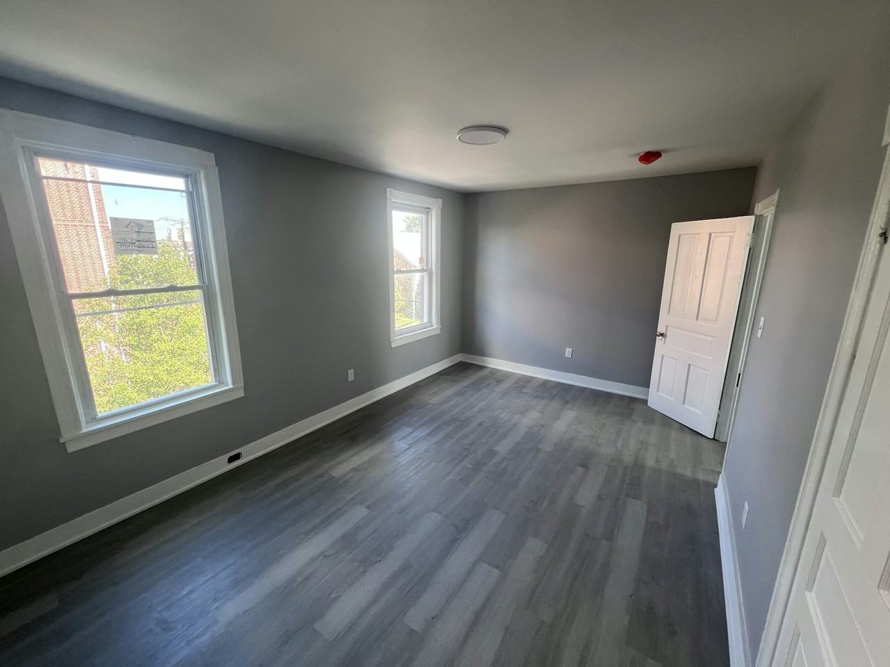 346 Ridgeway Street, Unit rowhse - Photo 6 of 7