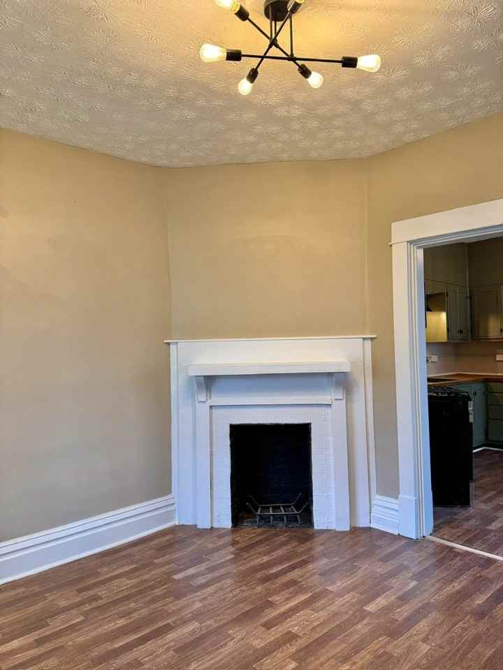 2632 1st Avenue - Photo 2 of 22