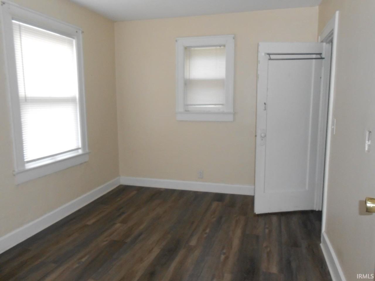 1310 E Atwater Ave - Photo 4 of 13