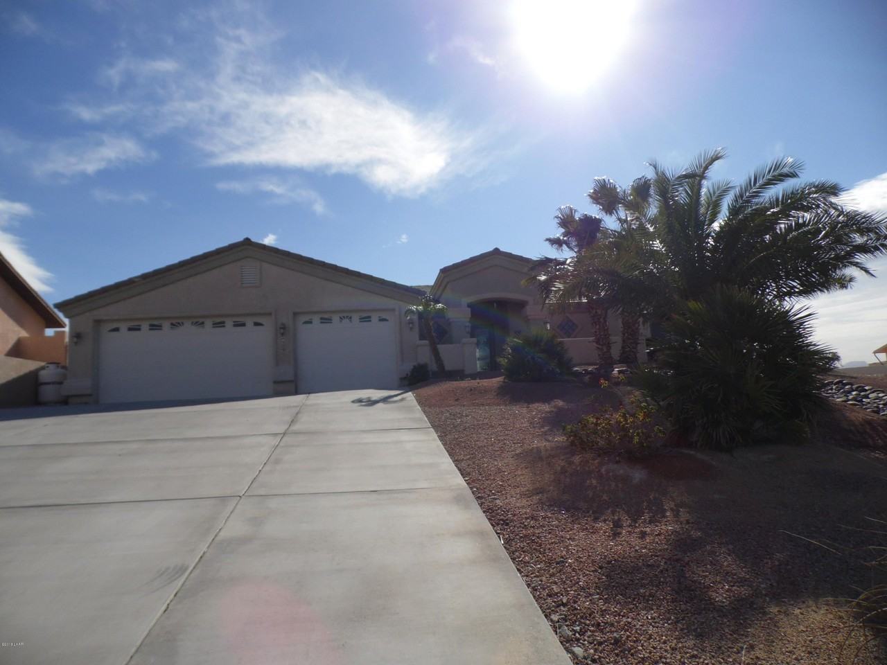 3090 Applewood Dr - Photo 4 of 29