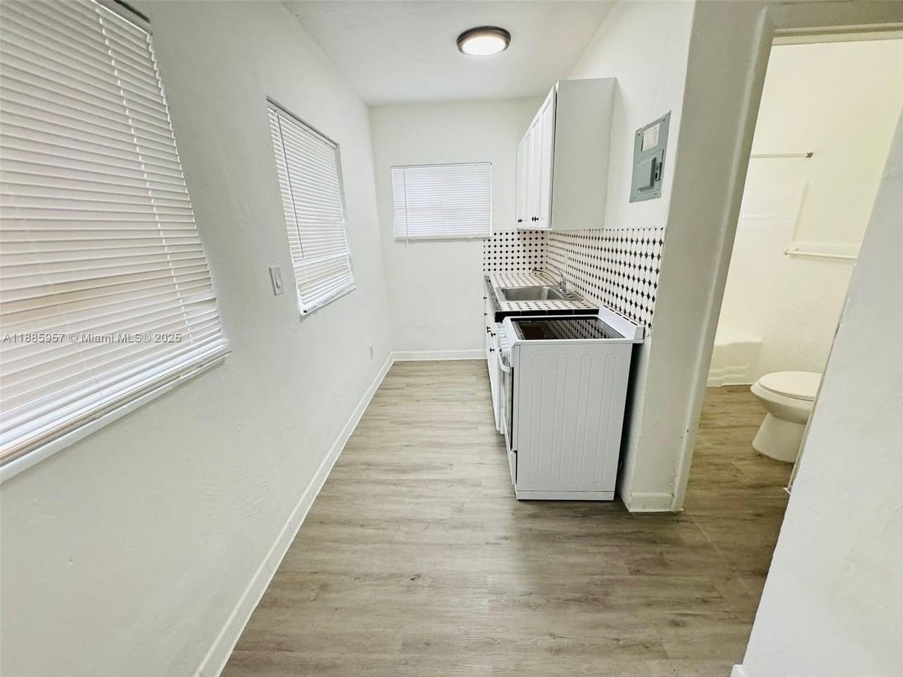 2900 W Flagler St #11 - Photo 5 of 20