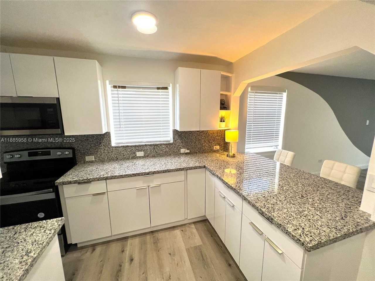 140 Nw 124th St #0 - Photo 4 of 16