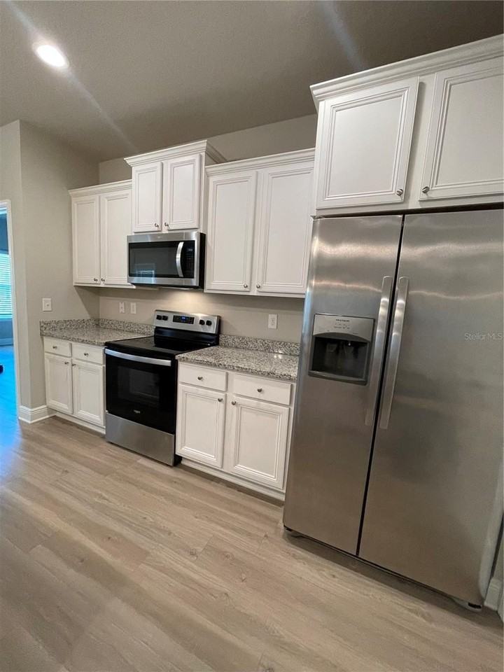 223 Moonraker Cir - Photo 7 of 29