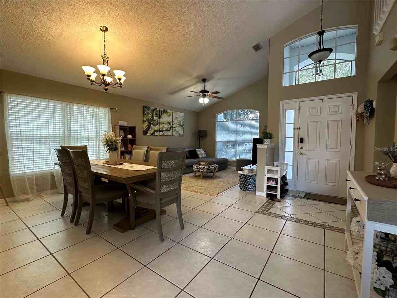 2227 Mallory Cir - Photo 3 of 23