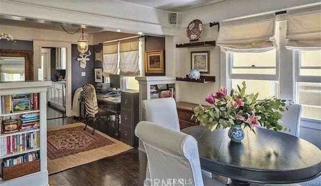 2411 3rd St #K - Photo 5 of 18