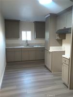 featured image of 966 E 7th St