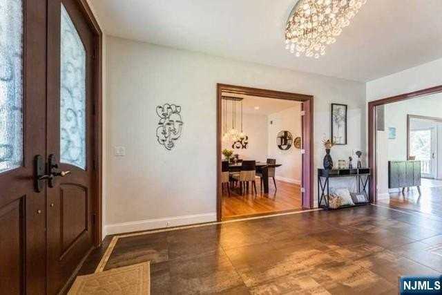 214 Durie Ave - Photo 6 of 48