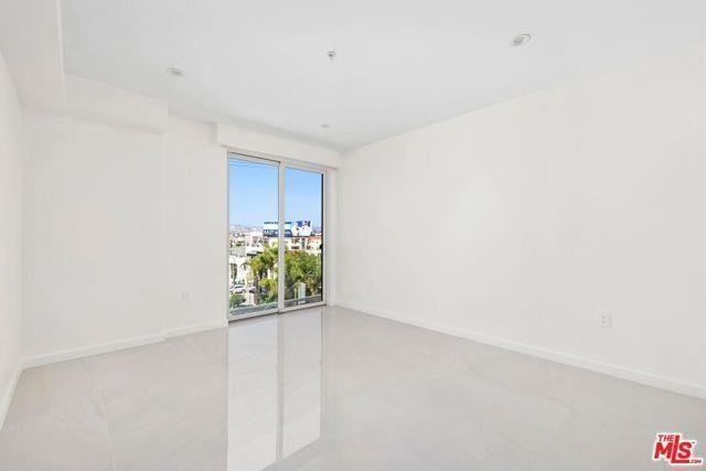 1414 South Beverly Drive #402 - Photo 3 of 8