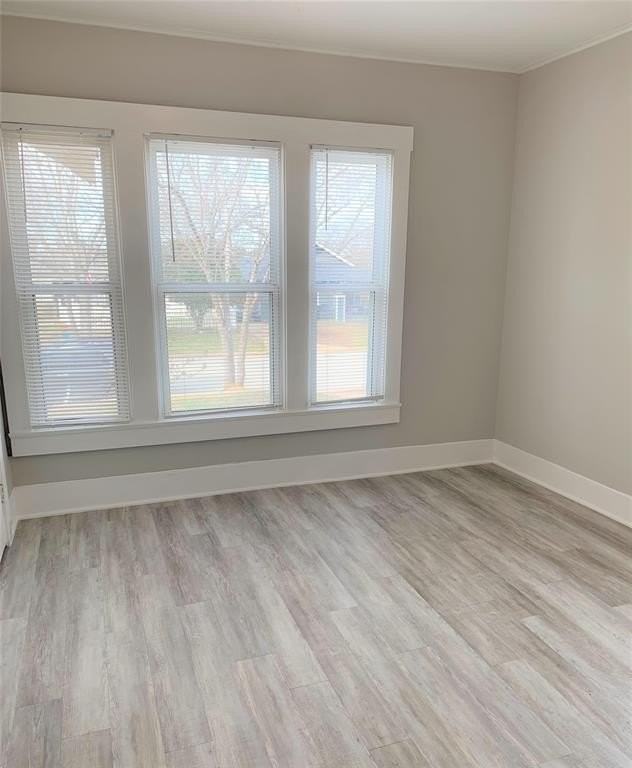 520 East Day Street - Photo 5 of 10