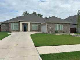 943 Richard Pittmon Dr - Photo 1 of 1