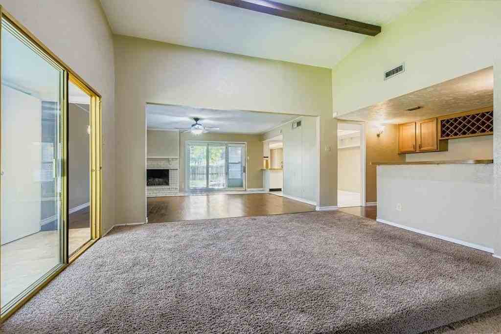 11026 Mccree Rd - Photo 7 of 32